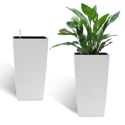 Planter With Automatic Watering System